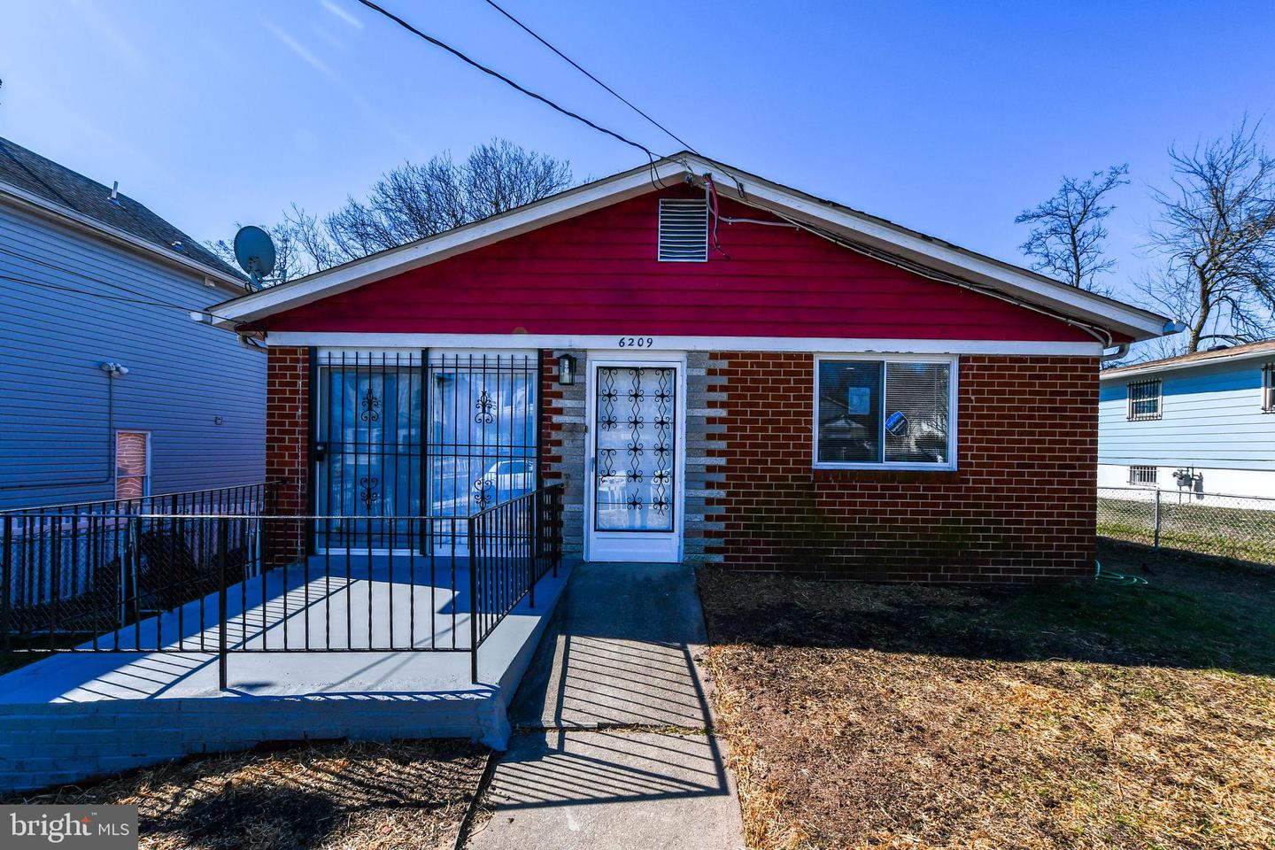 6209 Foote St, Capitol Heights, MD 20743 MLS MDPG2072024 Coldwell