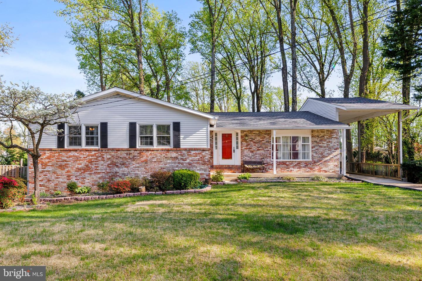 5801 Sir Galahad Rd, Glenn Dale, MD 20769 MLS MDPG2075440 Coldwell