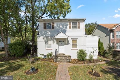 5004 Eutaw Place, College Park, MD 20740 - Photo 1