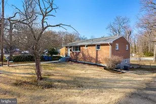 6620 Pine Grove Dr, Suitland, MD 20746 - Photo 1