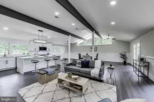 804 W Tantallon Dr, Fort Washington, MD 20744 - Photo 1