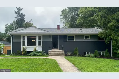 12 Alexandria Drive, Oxon Hill, MD 20745 - Photo 1