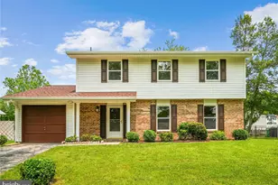 728 Narrowleaf Dr, Upper Marlboro, MD 20774 - Photo 1