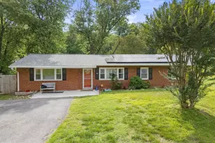 9415 Castle Dr, Upper Marlboro, MD 20772 - Photo 1