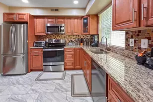 907 Dunloring Ct, Upper Marlboro, MD 20774 - Photo 1