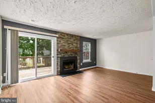 4119 Candy Apple Ln, Suitland, MD 20746 - Photo 5