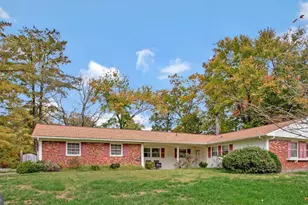 4106 Wakefield Ln, Bowie, MD 20715 - Photo 1
