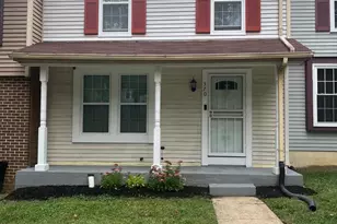 370 Shady Glen Dr, Capitol Heights, MD 20743 - Photo 1