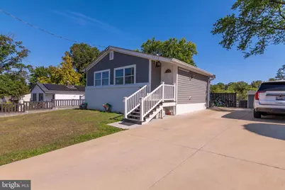 1518 Dunwoody Avenue, Oxon Hill, MD 20745 - Photo 1