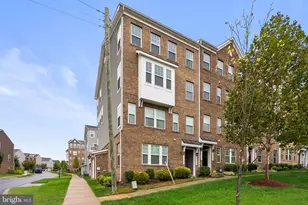 2701 Pinebrook Rd, Hyattsville, MD 20785 - Photo 1