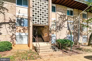 546 Wilson Bridge Dr, Oxon Hill, MD 20745 - Photo 1
