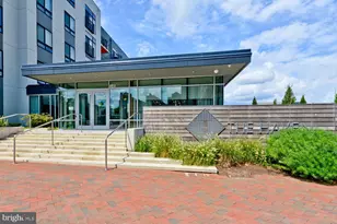 145 Riverhaven Dr, Oxon Hill, MD 20745 - Photo 1