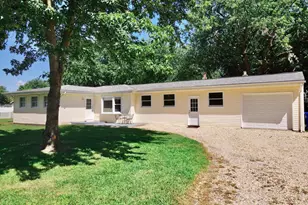 204 Dominion Ln, Chester, MD 21619 - Photo 1