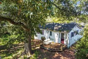 127 Char nor Manor Blvd, Chestertown, MD 21620 - Photo 1