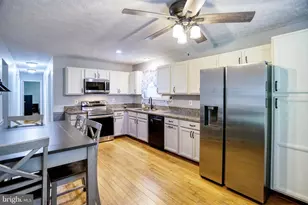 26082 Cresent Ln, Mechanicsville, MD 20659 - Photo 1