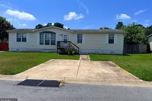 45851 N Poteat Ct, California, MD 20619 - Photo 1