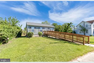 310 Broadway, Crisfield, MD 21817 - Photo 1