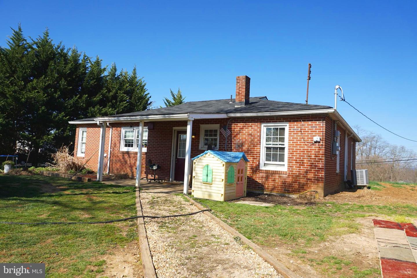 20908 Twin Springs Dr, Smithsburg, MD 21783 MLS MDWA2014098