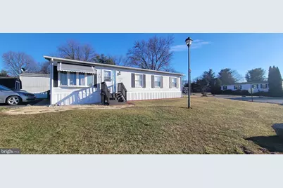 11415 Lakeside Drive, Hagerstown, MD 21740 - Photo 1