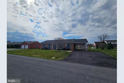 113 S Valley Drive, Hagerstown, MD 21740 - Photo 1