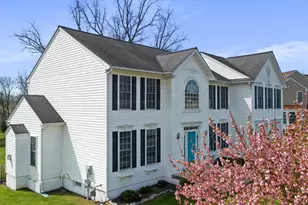 20622 Woodbridge Dr, Hagerstown, MD 21742 - Photo 1