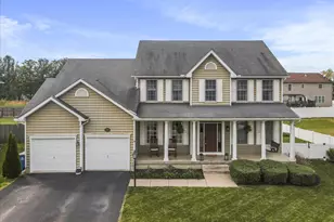 13518 Essex Dr, Hagerstown, MD 21742 - Photo 1