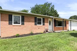 10836 Oak Valley Dr, Hagerstown, MD 21740 - Photo 1