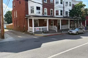 422 N Locust St, Hagerstown, MD 21740 - Photo 1