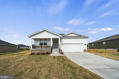 403 Stonewall Jackson Blvd, Staunton, VA 24401 - Photo 1