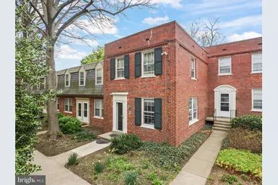 1020 S Barton Street #262, Arlington, VA 22204 - Photo 1