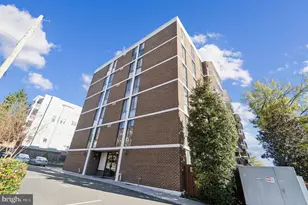1401 N Rhodes St, Arlington, VA 22209 - Photo 1