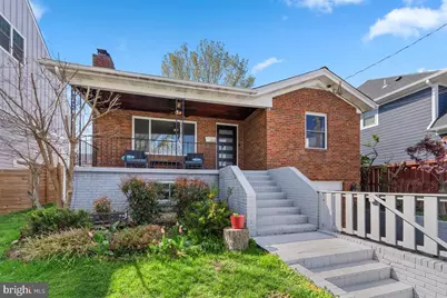 1628 12th Street S, Arlington, VA 22204 - Photo 1