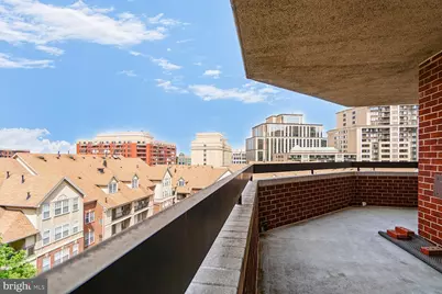1276 N Wayne Street #800, Arlington, VA 22201 - Photo 1