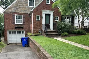1612 N Buchanan Street N, Arlington, VA 22207 - Photo 1
