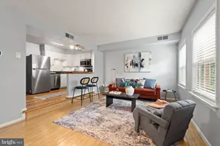 122 N Bedford St, Arlington, VA 22201 - Photo 1