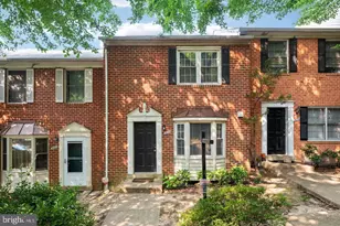 2035 S Glebe Rd, Arlington, VA 22204 - Photo 1