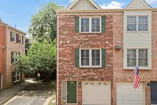 1802 9th St S, Arlington, VA 22204 - Photo 1