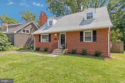 4752 6th Street S, Arlington, VA 22204 - Photo 1