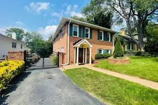 2412 N Ottawa St, Arlington, VA 22205 - Photo 1