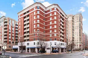 880 N Pollard St, Arlington, VA 22203 - Photo 1