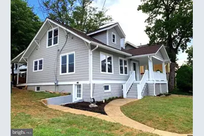 2817 1st Road N, Arlington, VA 22201 - Photo 1