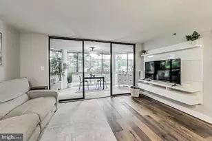 1024 N Utah St, Arlington, VA 22201 - Photo 1