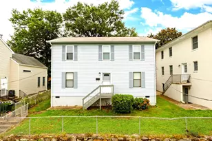 1528 11th St S, Arlington, VA 22204 - Photo 1