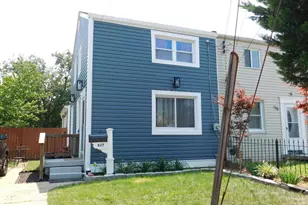 827 S Harrison St, Arlington, VA 22204 - Photo 1