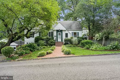 1811 N Wakefield Street, Arlington, VA 22207 - Photo 1