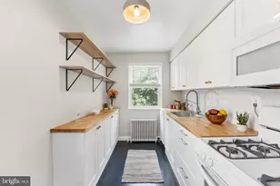 1400 12th St N, Arlington, VA 22209 - Photo 1