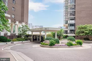 1600 N Oak St, Arlington, VA 22209 - Photo 1