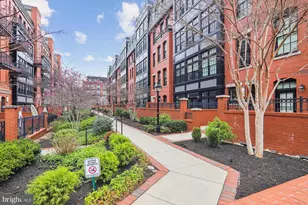 1701 16th St N, Arlington, VA 22209 - Photo 1