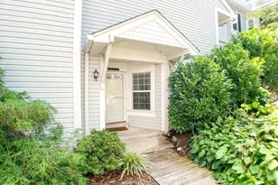 2911 S Woodley St, Arlington, VA 22206 - Photo 1