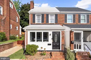 3105 S High St, Arlington, VA 22202 - Photo 1